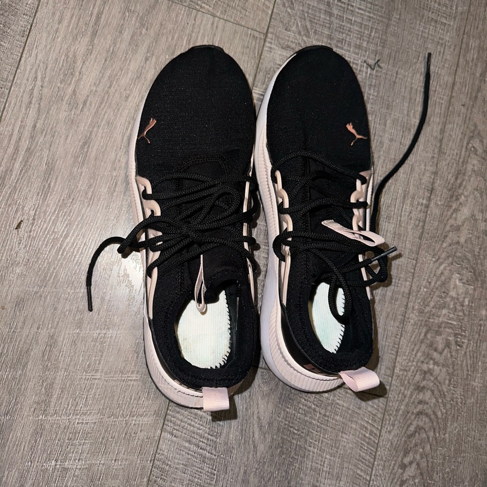 puma tennis shoes